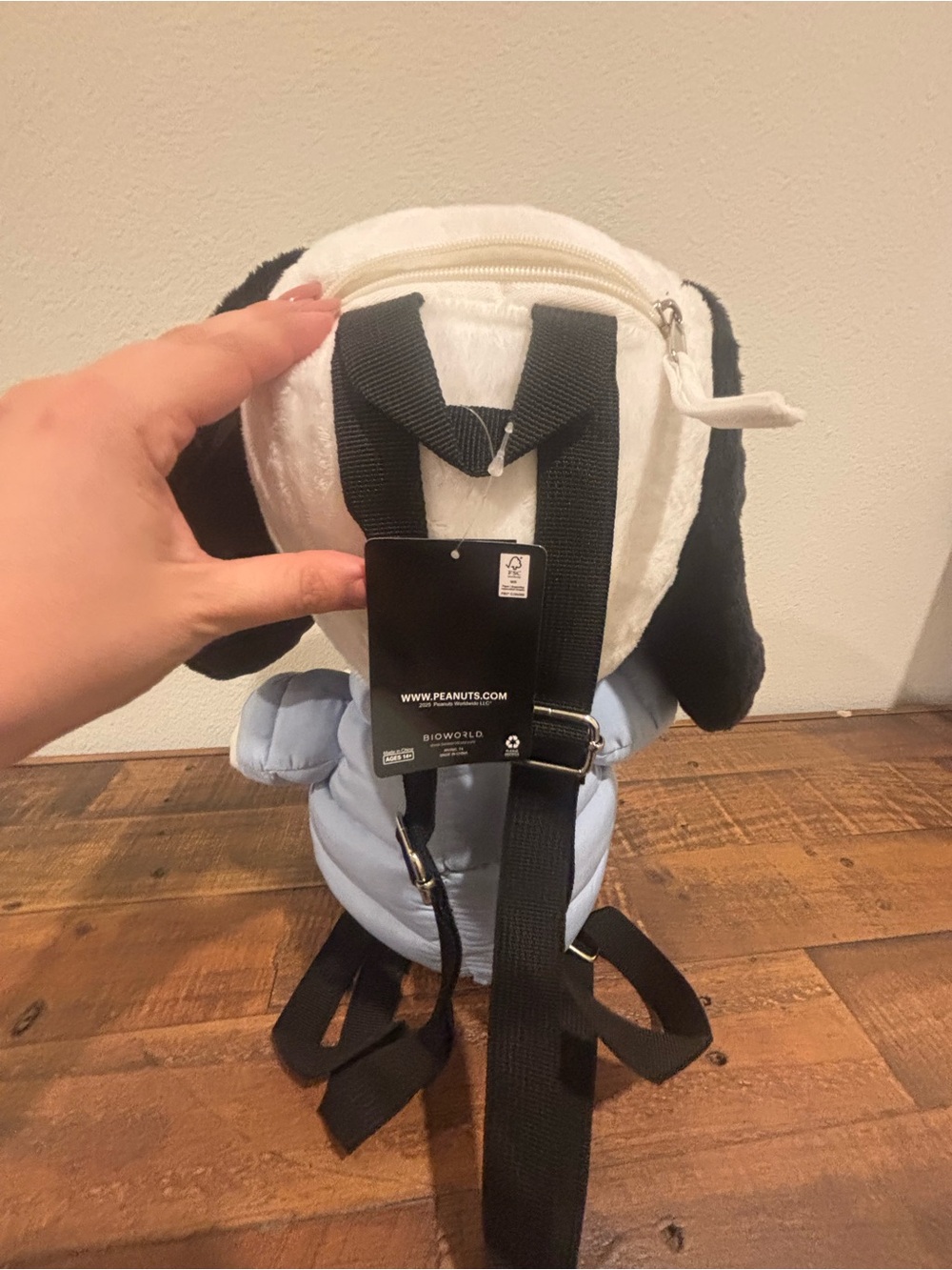 Peanuts Snoopy Plush Backpack-Hot Topic - Picture 10 of 15